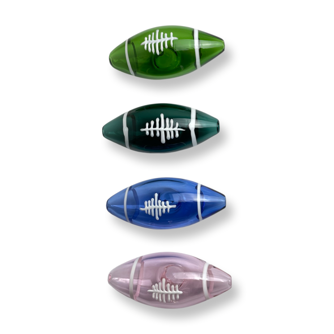 Go for a touchdown in style with our 4 Inches Football Shape Pipe we have them in blue/teal/green s. Perfect for dry herb/marijuana, this hand-held pipe is your winning ticket to a distinctive smoking experience. Dive into our sale for unbeatable prices